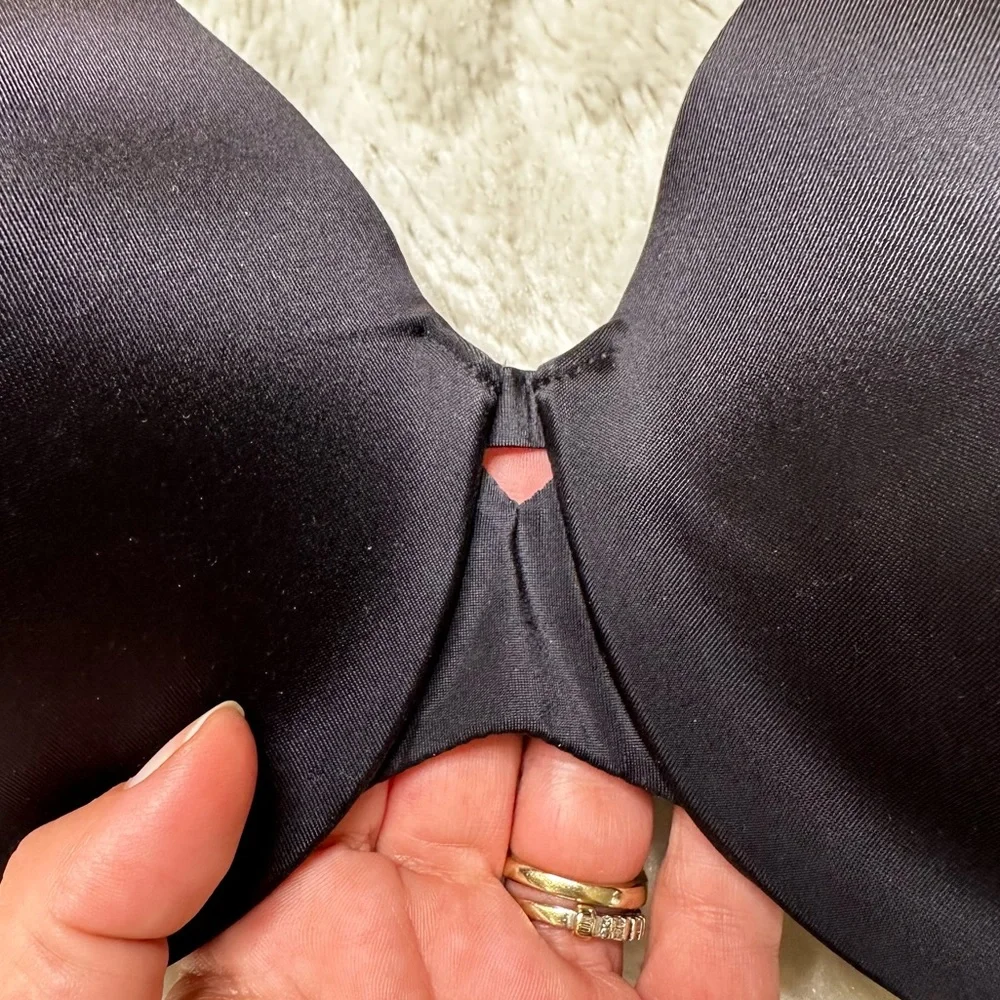 Vanity Fair Full Coverage Lightly Lined Underwire Bra Black Women’s 36D
